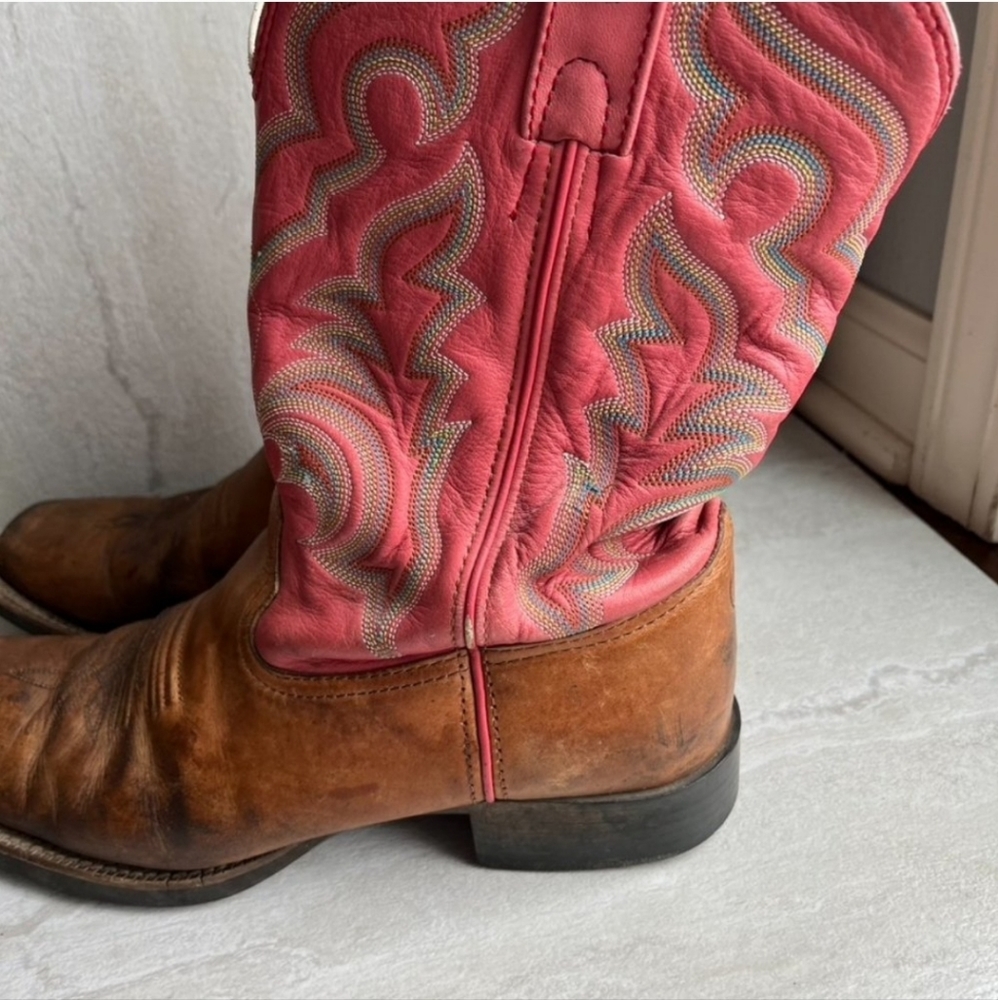 TONY LAMA pink embroidered Western Riding/work boots
